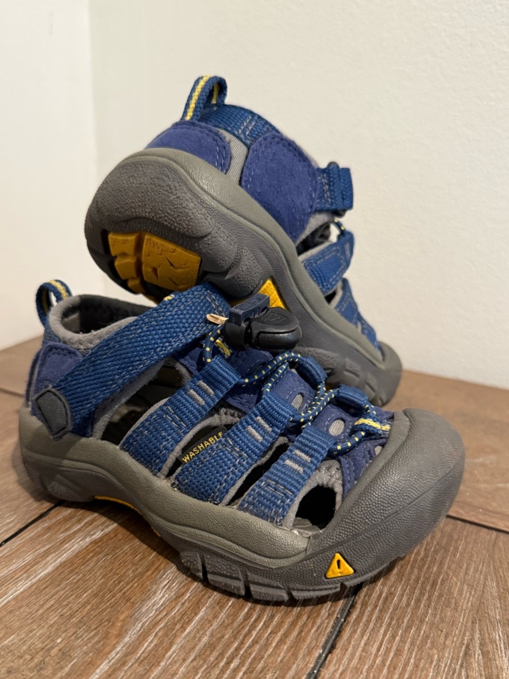 KEEN Kids Newport H2 Blue Sport Sandals Closed Toe Water Shoes Size 8 Toddler